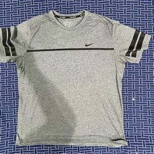 Nike Gray and Black Short Sleeve Tee